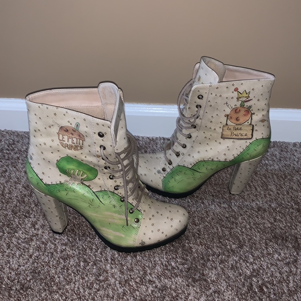 DoGo Women’s Booties - Picture 3 of 8